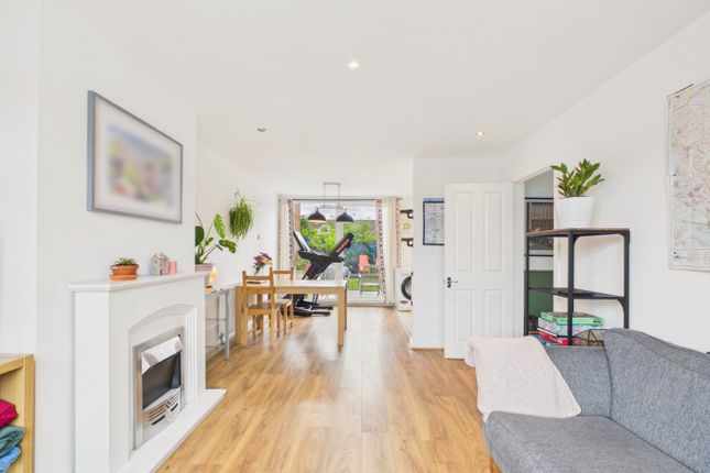 46 Langdale Crescent, Cottingham, East Riding Of Yorkshire photo 2