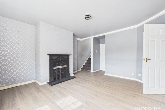 17, Cedar Gardens, Consett photo 2