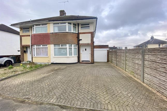 Thumbnail Semi-detached house to rent in Elmore Road, Luton