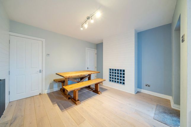 22, Carlos Street, Godalming photo 5