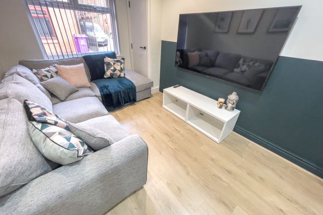 Markden Mews, L8 1TN photo 3
