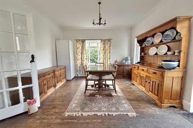 15, Church Road, Clacton-On-Sea photo 2