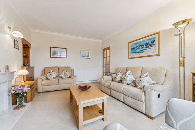86, Manchester Drive, Kelvindale photo 4