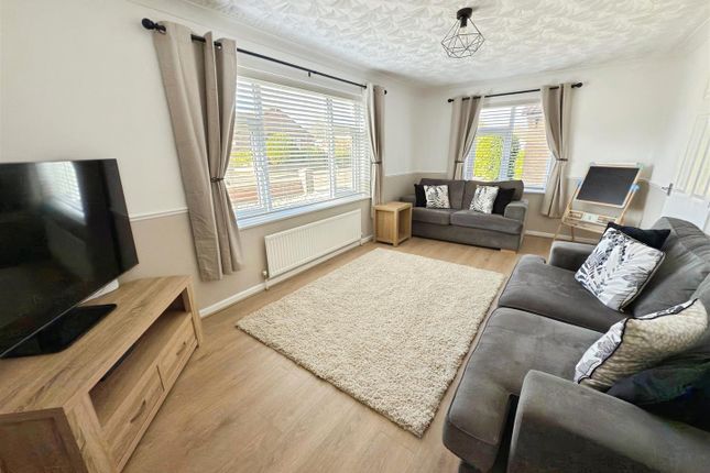 1, Windermere Park, Lowestoft photo 2