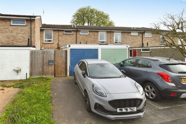 42, Roslings Close, Chelmsford photo 2