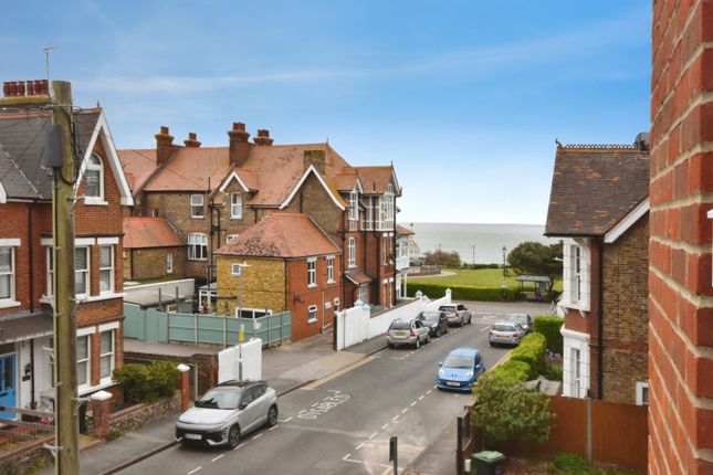 Flat 2, York Mansions,, Wrotham Road, Broadstairs photo 2
