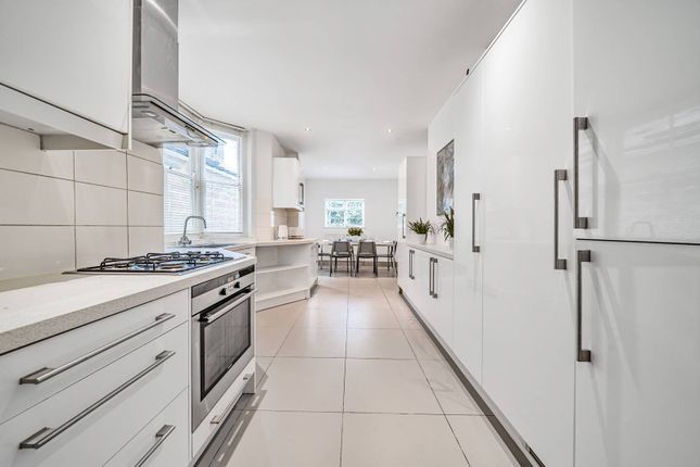 Terraced house for sale in Brook Drive, Elephant And Castle, London