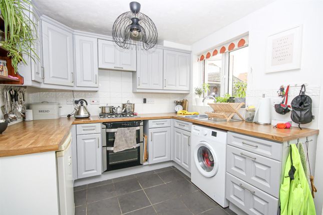 3, Alan Avenue, NORWICH photo 4