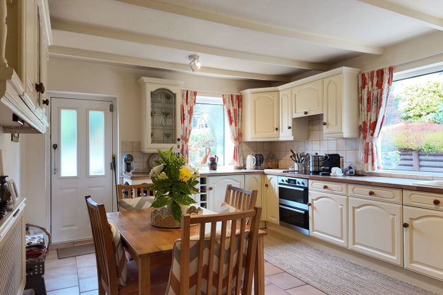 28, Coach Road, Newton Abbot photo 3