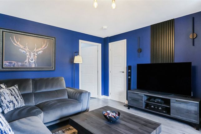 43, Riverway Place, Stirlingshire photo 4