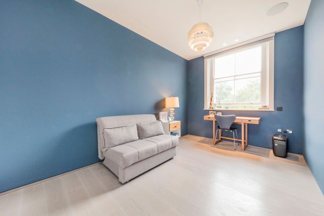 Flat to rent in Clifton Gardens, Little Venice