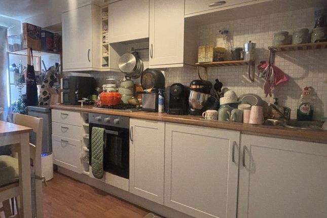 73, Heron Way, Harwich photo 3