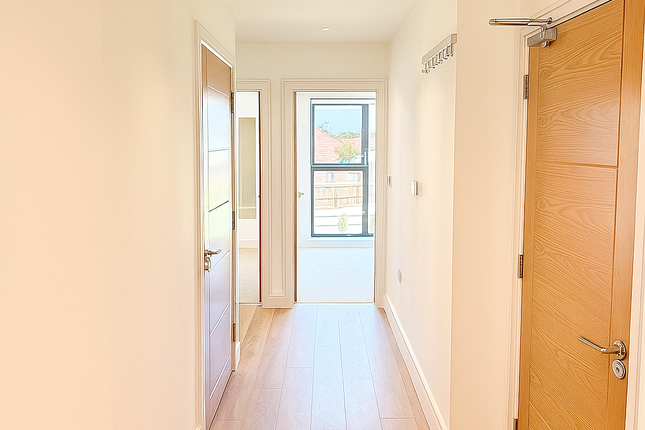 5, Steeplands, Bushey photo 5