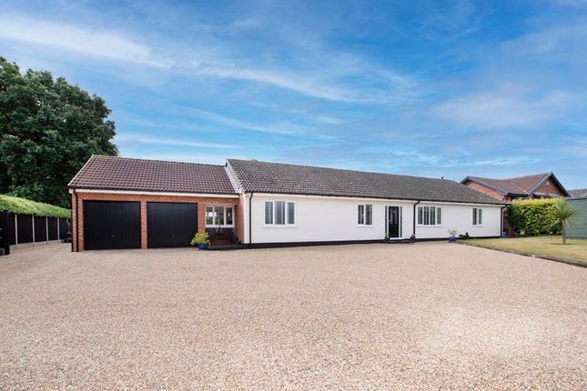 Thumbnail Bungalow for sale in Two Acres, Blyth, Worksop