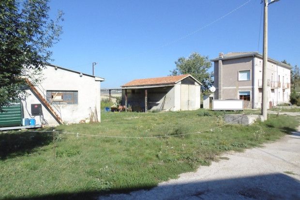 Detached house for sale in Chieti, Casoli, Abruzzo, CH66043