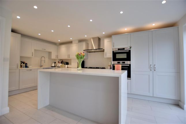 6, Grand Union Way, Kings Langley photo 3
