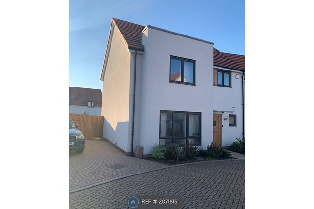Detached house to rent in Radar Close, Southend-On-Sea