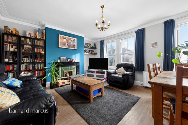 251a, Ballards Lane, London photo 2