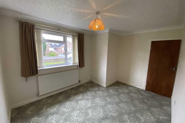 Snowdon Drive, Wrexham photo 4