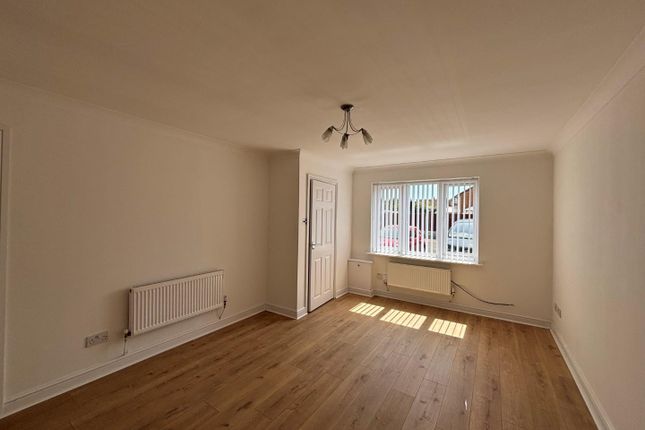 68, Elwick Drive, Liverpool photo 4