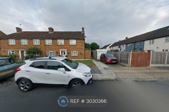 Ambleside Avenue, Hornchurch photo 5