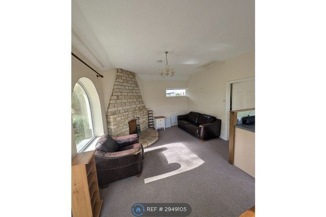 Flat, Kingshill Road, Dursley photo 4