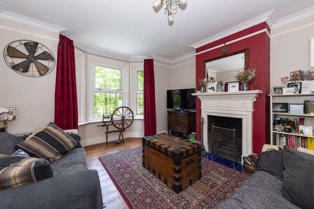 7, Mottins Hill, Crowborough photo 3