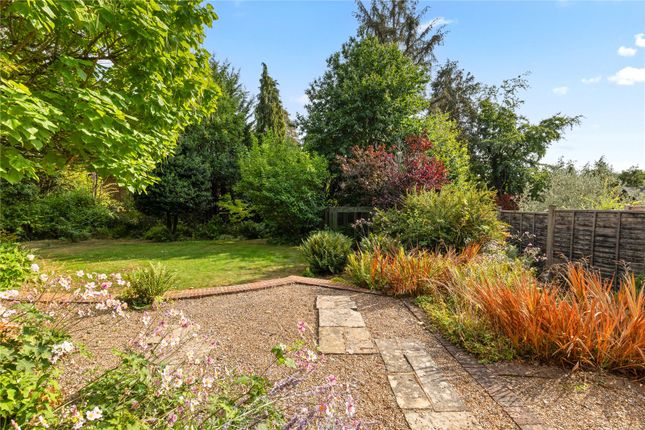 Amberley,, Grantley Avenue, Guildford photo 3