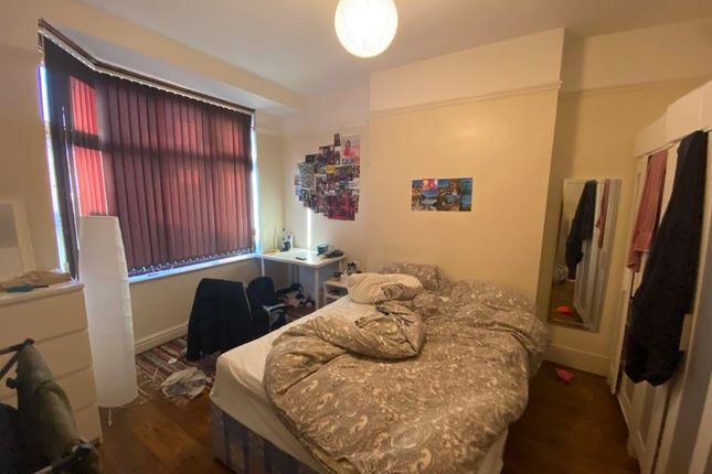 Harlaxton Drive, Nottingham photo 5