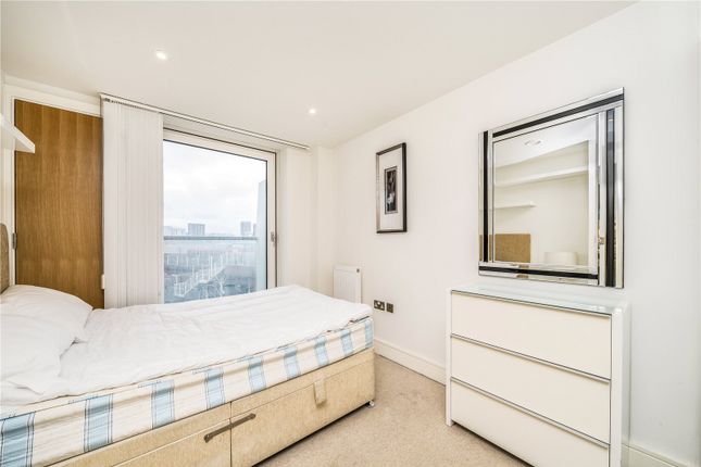 Flat to rent in Distillery Tower, 1 Mill Lane, Deptford, London