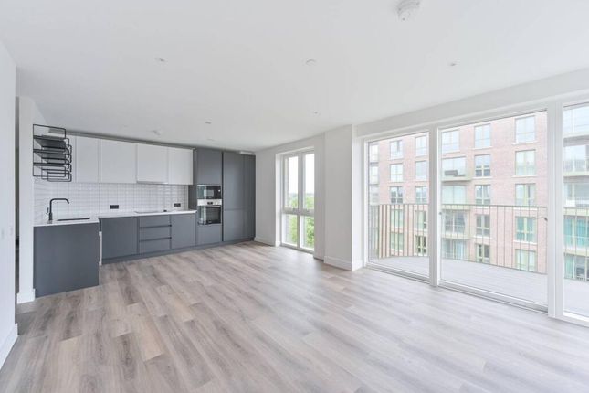 3-bed flat on One Space, Kidbrooke Park Road, LONDON, £675,000