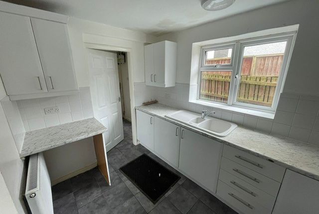 78, Chesterfield photo 3