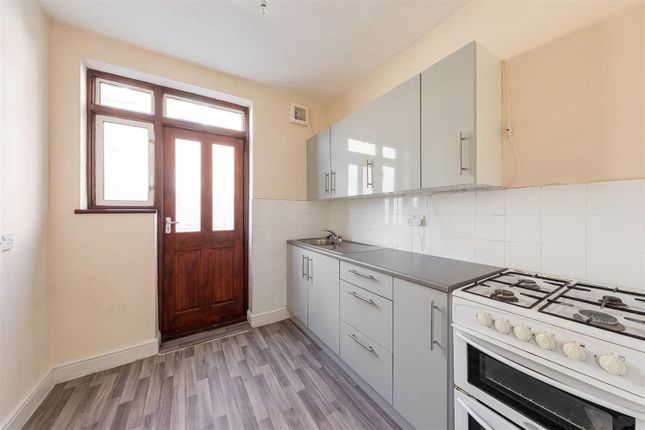 111, Hibbert Road, Walthamstow photo 3