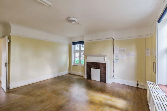 St. Piers Lane, Lingfield photo 2