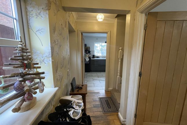 11, Maes Conwy, Llanelli photo 4
