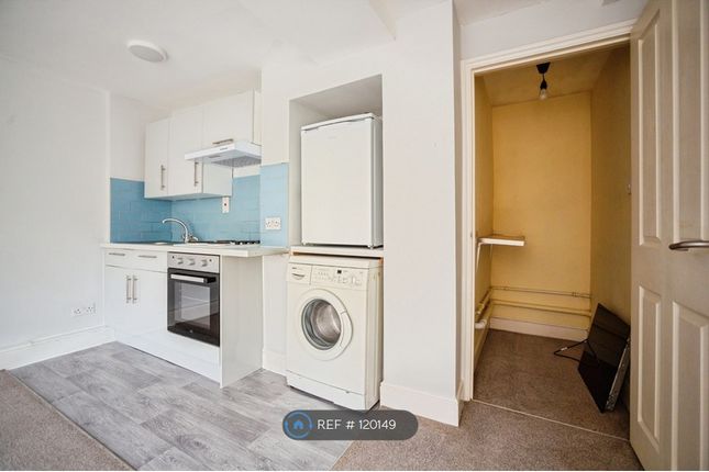 Flat, A Church Lane, Tonbridge photo 3