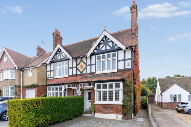 5-bed semi-detached on Rosebery Avenue, Leighton Buzzard, £800,000
