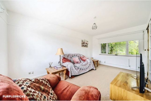 52, Heather Lane, West Drayton photo 3