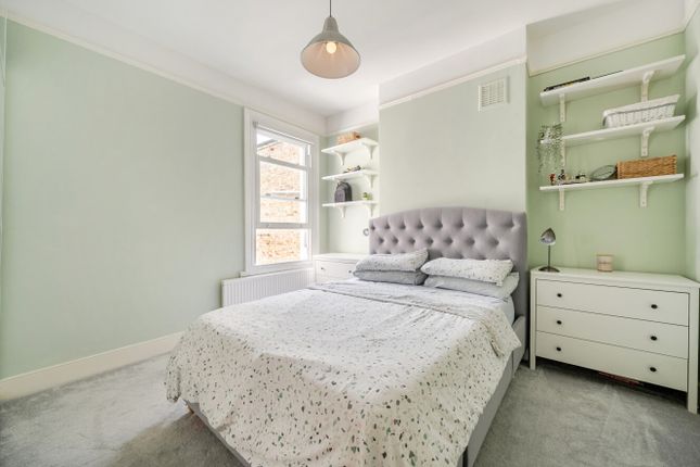 5B, Blakemore Road, London photo 4
