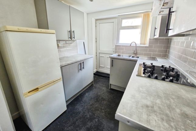 128, Alexandra Street, Ashton-Under-Lyne photo 3