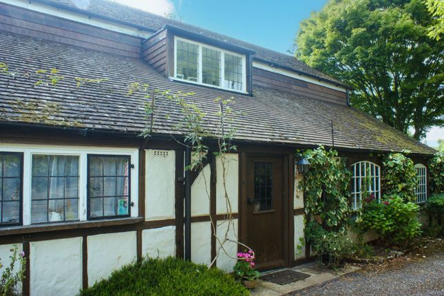 Thumbnail Cottage to rent in Mackies Hill, Peaslake GU5, Peaslake, Guildford,