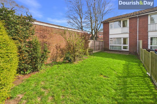 81 Greensome Lane, Stafford photo 2