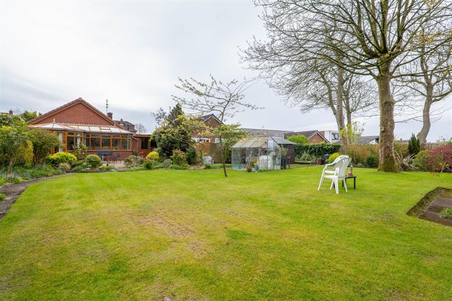 10, Fieldside Avenue, Chorley photo 4