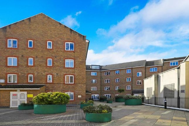 37, Coopers Court, Church Road, Acton photo 2