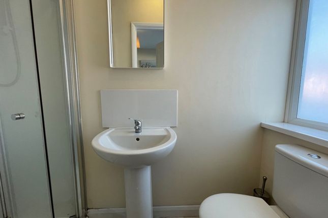 Room 1 24 Westmorland Street, South Yorkshire photo 4