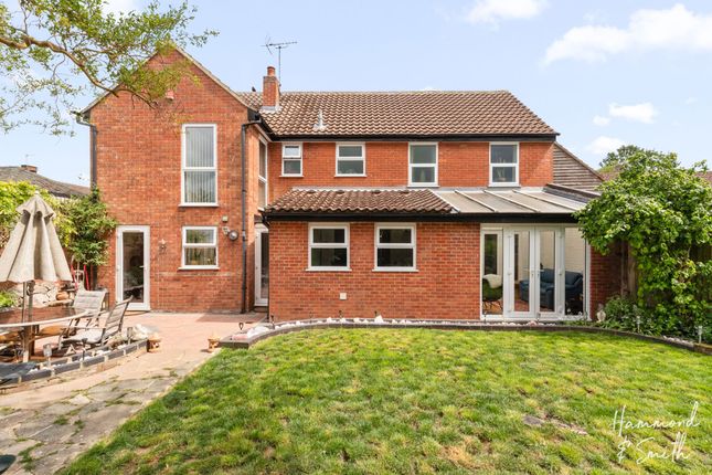 9 The Beadles, Bishop's Stortford photo 4