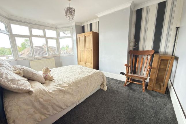 54, Shakespeare Road, Luton photo 4