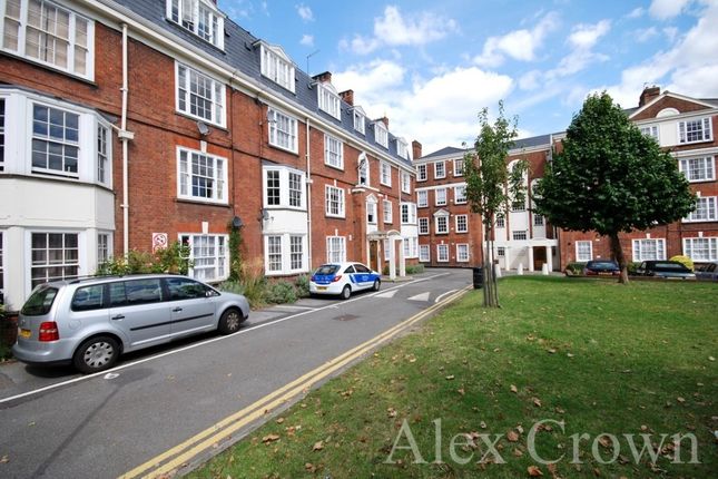 Thumbnail Flat to rent in Tyndale Mansions, Upper Street, Islington