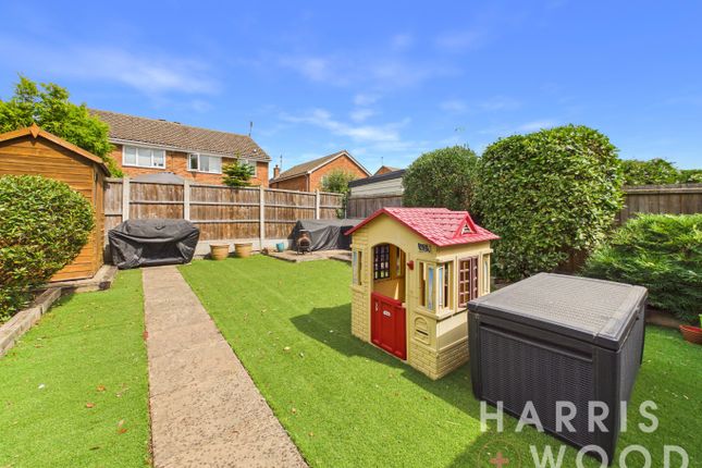 1 Halfacres, Witham, Essex photo 4