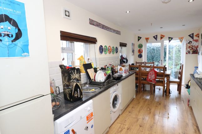 17, Cranbrook Street, Cardiff photo 2